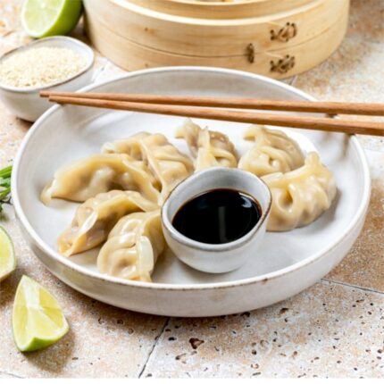 Pyramid chicken momos